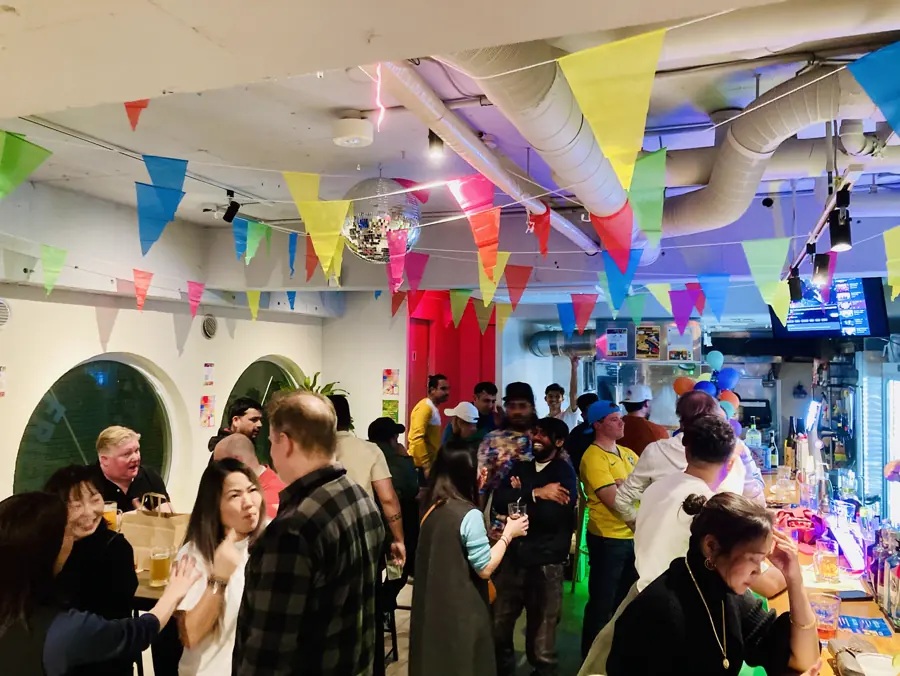Crowd gathered at Friendz